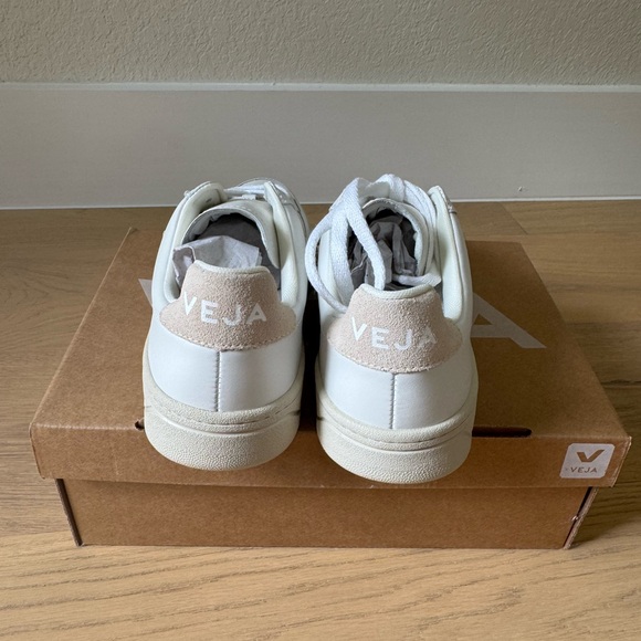 Veja White and Tan Casual Sneakers - Picture 4 of 7